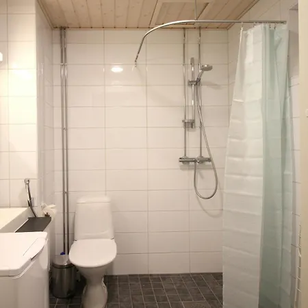 Convenient For 2 アパート *